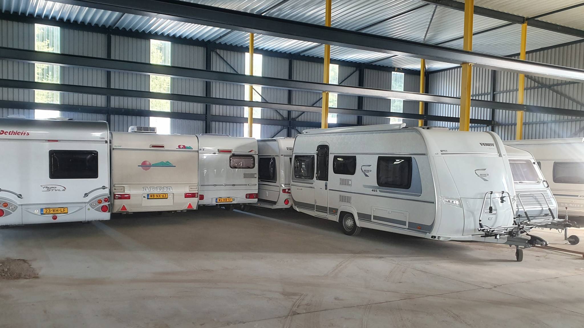 Hero Caravanstalling